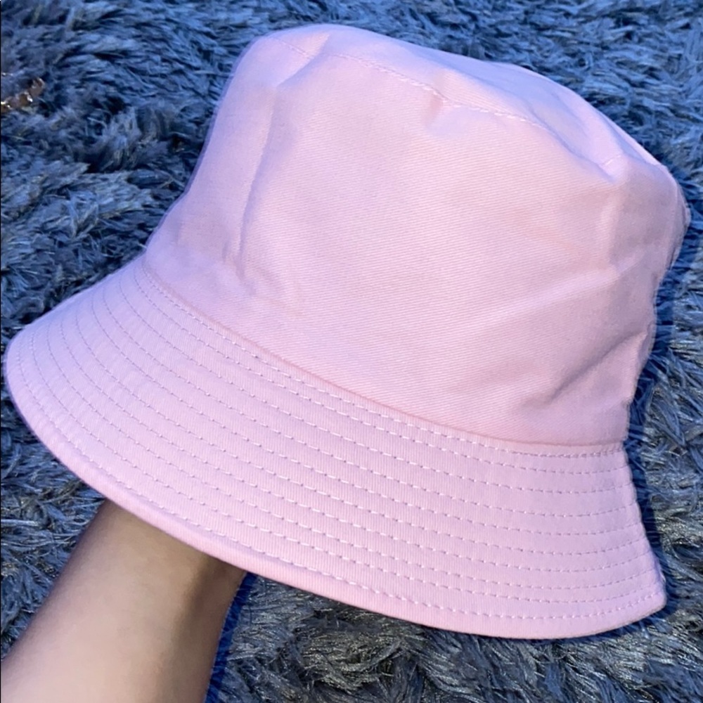 Baby pink bucket hat